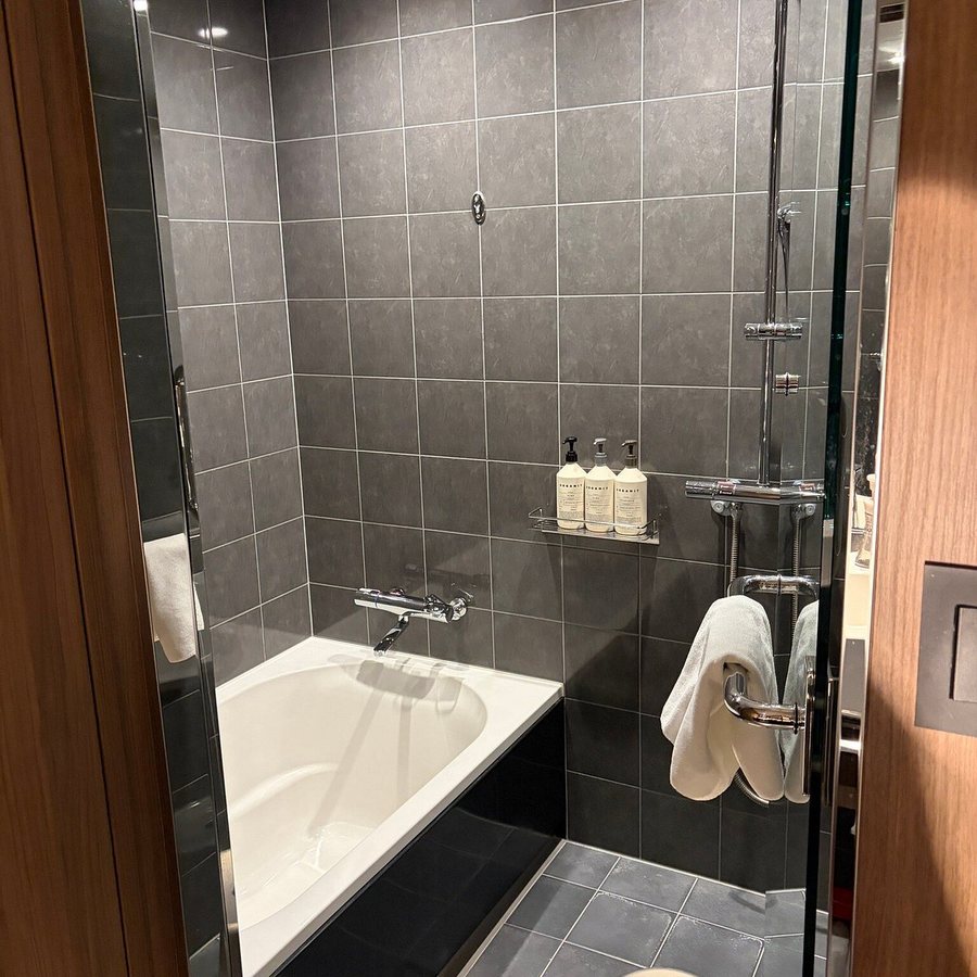 Mitsui Garden Hotel Roppongi Premier — Bathroom