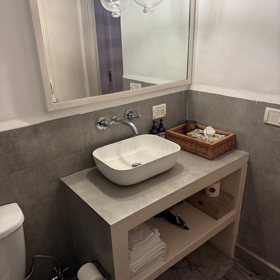 Mizpah Delhi — Bathroom