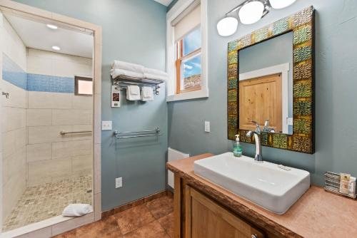 Moab Springs Ranch Moab Utah — Bathroom