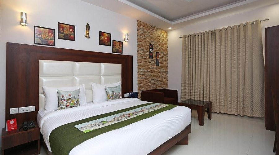 Modesty Hotel — Guest room