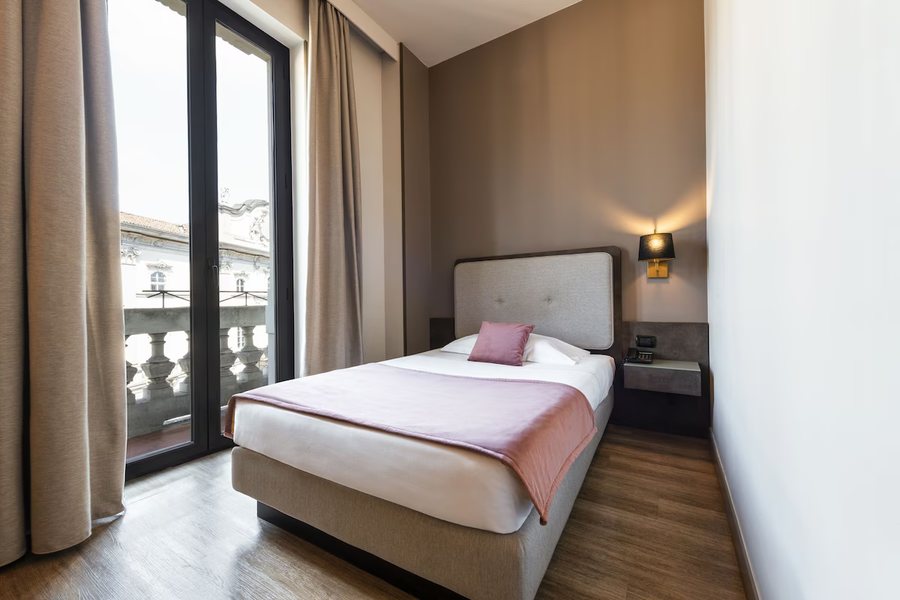 Mokinba Hotels Sant Ambroeus — Guest room
