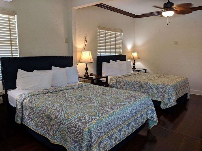 Monaco Vacation Rentals — Guest room