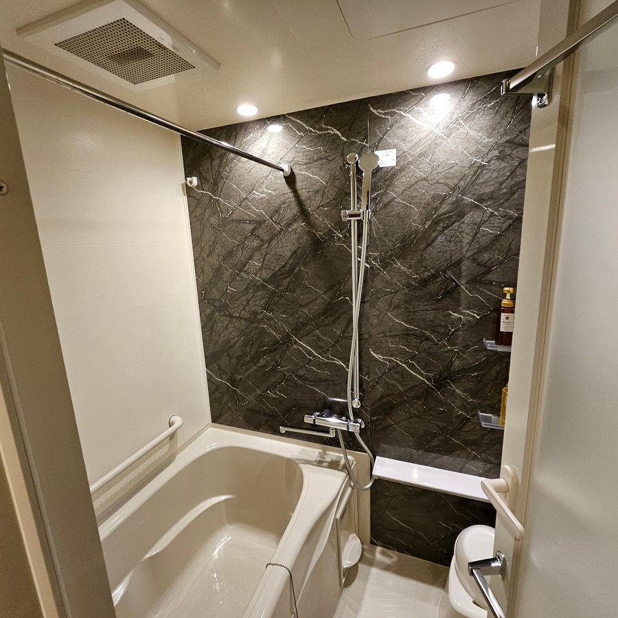 MONday Apart Premium Ueno Okachimachi — Bathroom