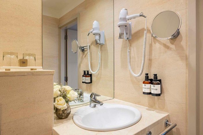 Monet Garden Hotel Amsterdam Amsterdam North Holland Province — Bathroom