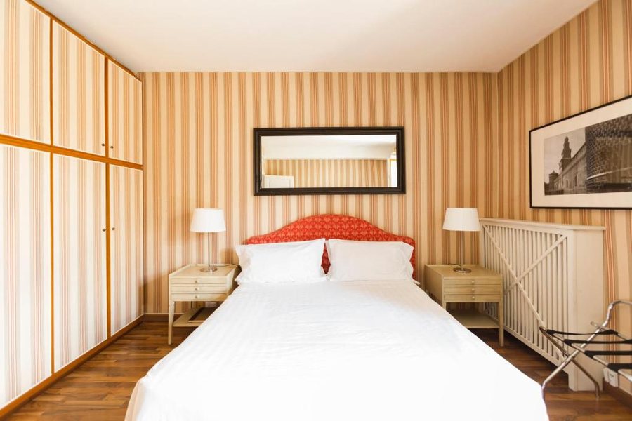 Montenapoleone Suites — Guest room