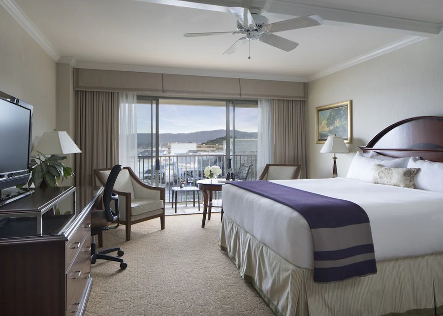 Monterey Plaza Hotel Spa — Guest room