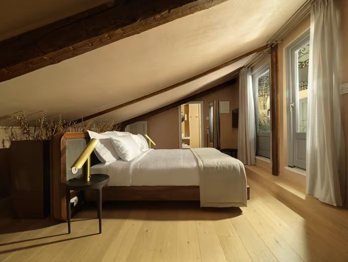 Monument Hotel Athens — Guest room