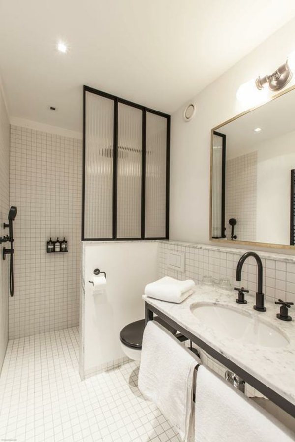 Morgan Mees — Bathroom