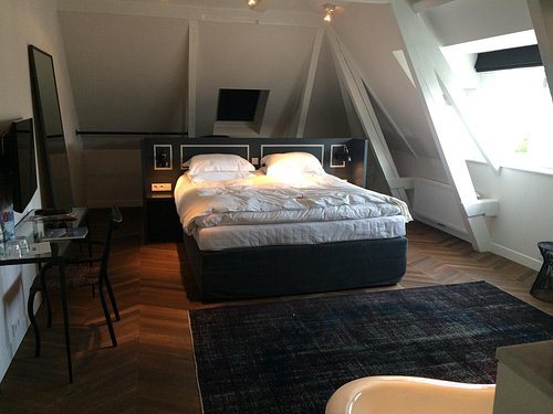 Morgan Mees — Guest room