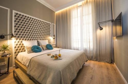 Mosaic By Ona Barcelona Catalonia — Guest room