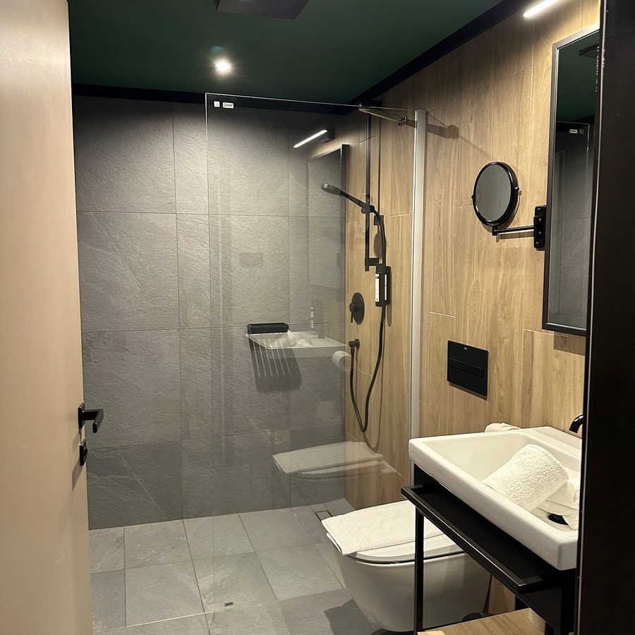 Moss Suites Istanbul — Bathroom