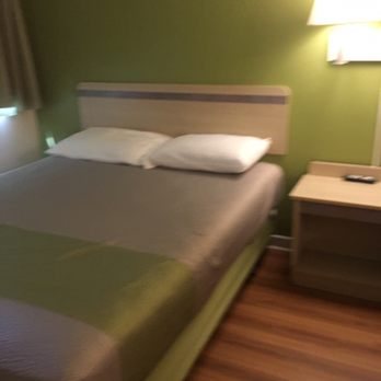 Motel 6 Great Falls — Guest room