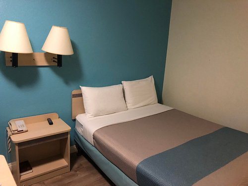 Motel 6 Green River UT — Guest room