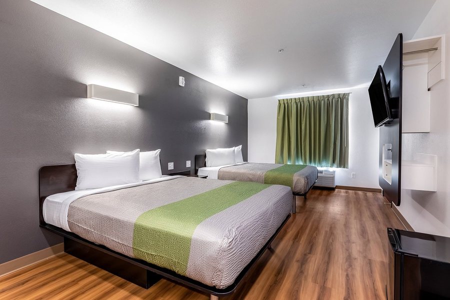 Motel 6 Las Vegas Nevada — Guest room