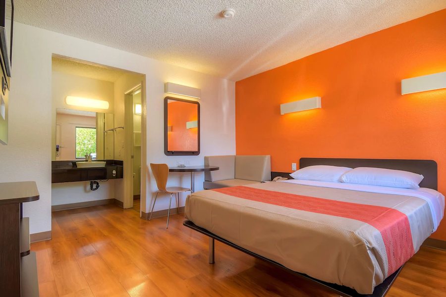 Motel 6 Las Vegas NV I 15 Stadium Las Vegas Nevada — Guest room
