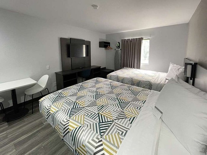 Motel 6 Little Rock AR South — Guest room