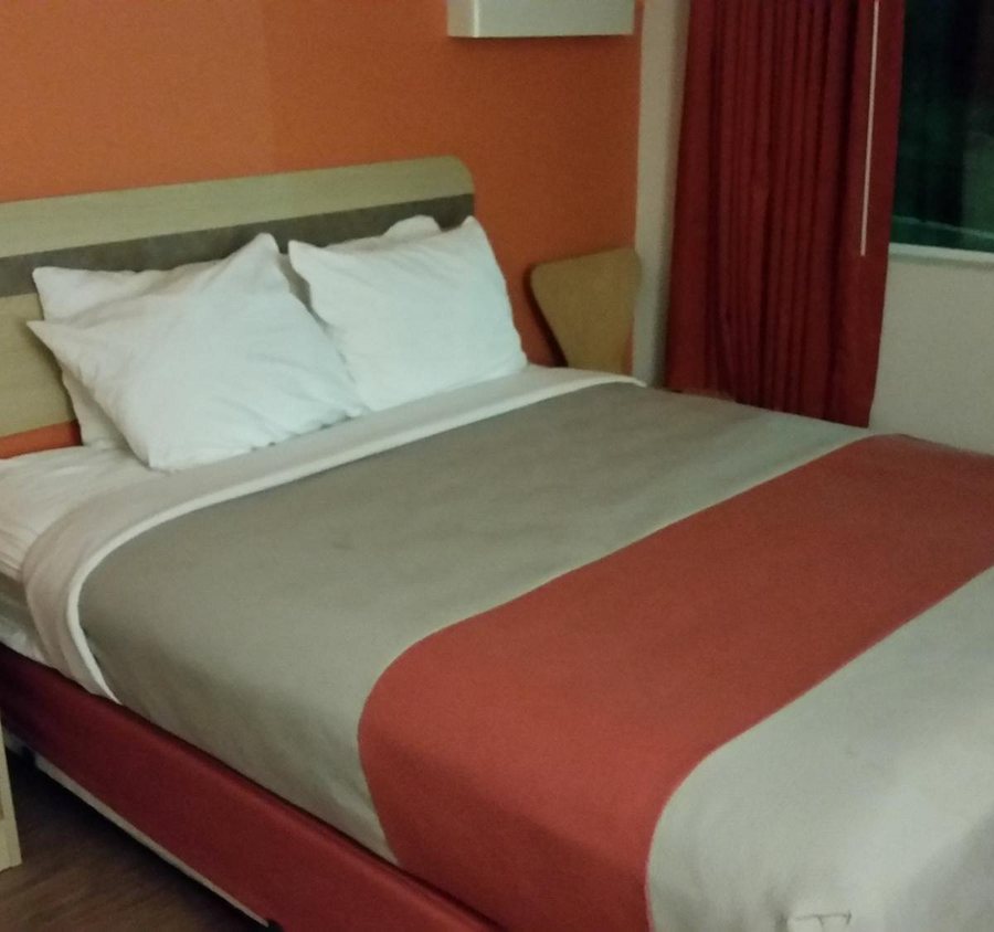 Motel 6 Marble Falls TX — Guest room