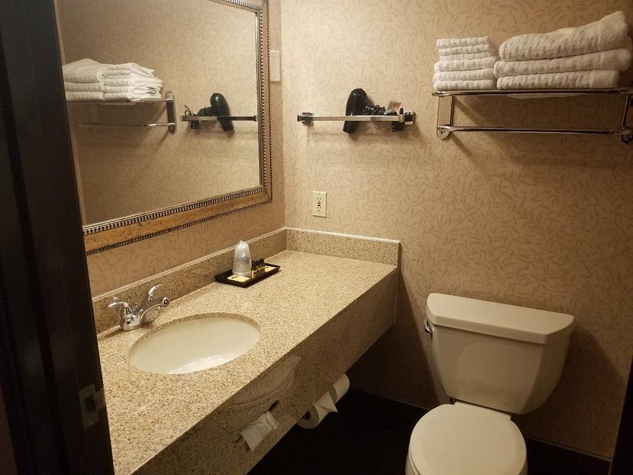 Motel 6 Meridian ID Boise W — Bathroom