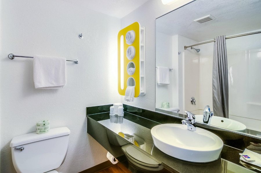 Motel 6 Mitchell — Bathroom