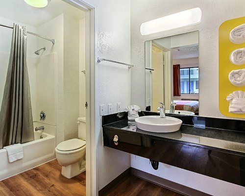 Motel 6 Monterey — Bathroom