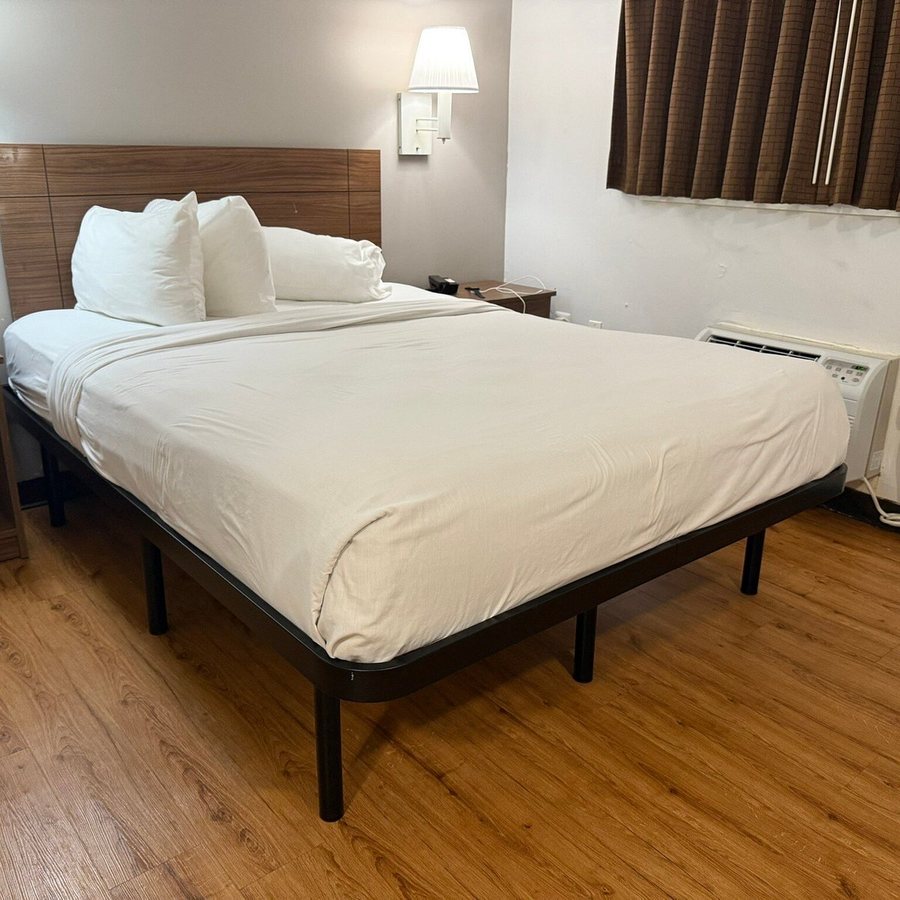 Motel 6 Myrtle Beach SC — Guest room
