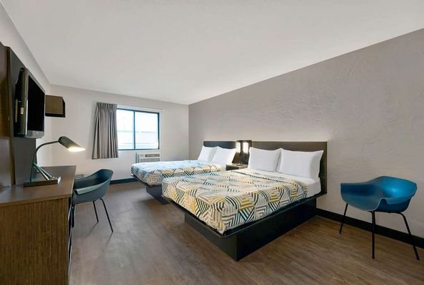 Motel 6 Oak Creek Wi — Guest room
