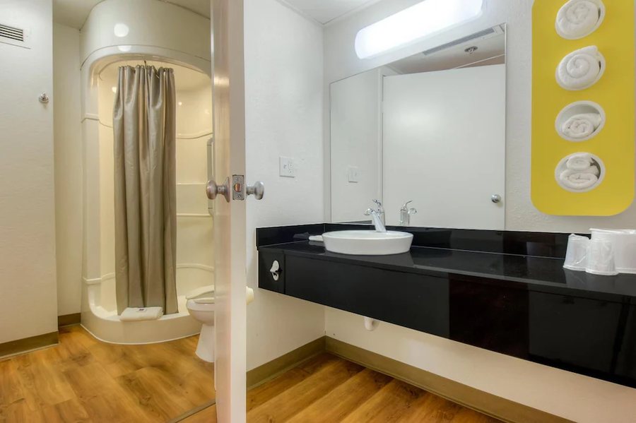 Motel 6 Oceanside CA — Bathroom