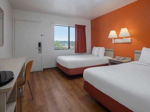 Motel 6 Oceanside CA — Guest room