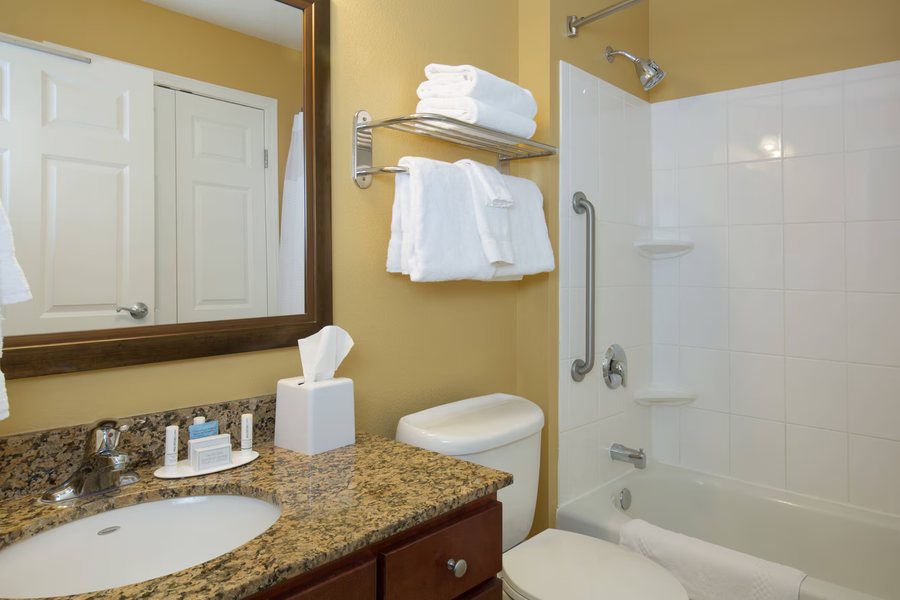 Motel 6 Pocatello ID — Bathroom
