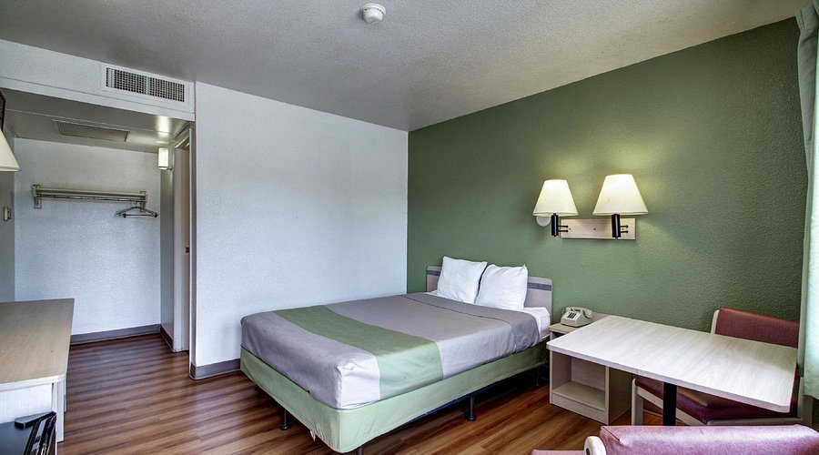 Motel 6 Pocatello ID — Guest room