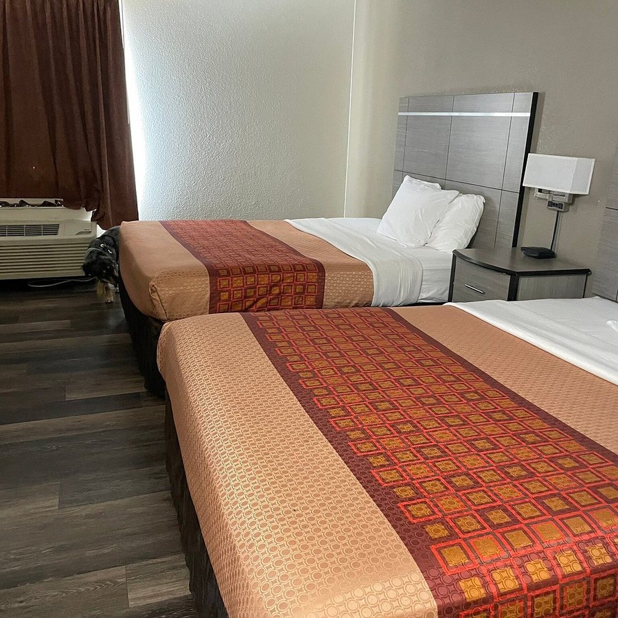 Motel 6 Pueblo CO I 25 — Guest room