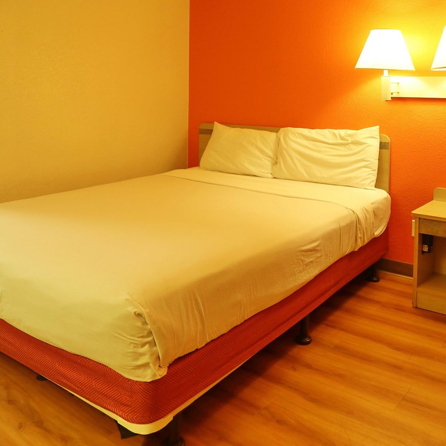 Motel 6 Yuma AZ East — Guest room