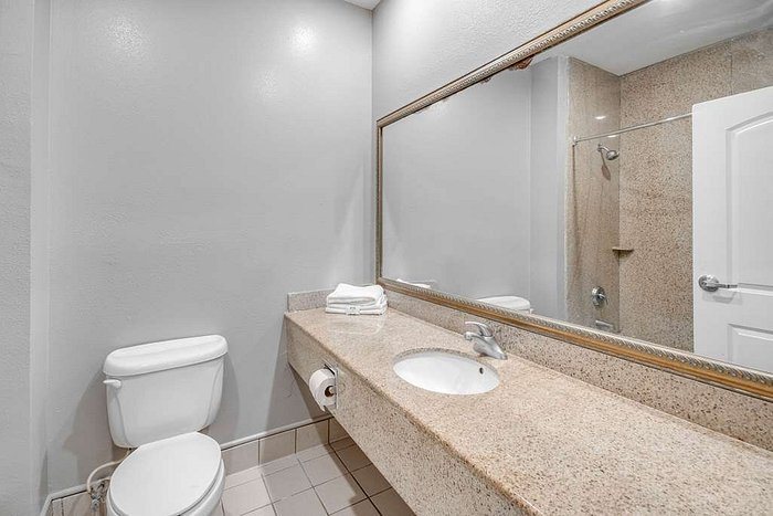 Motel 7 — Bathroom