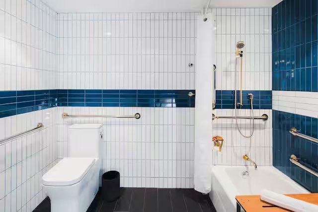 Motto by Hilton New York City Chelsea New York City New York — Bathroom