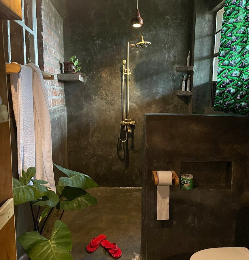 Mount Kilimanjaro 360 View Cottage — Bathroom