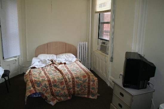 Mount Royal Hotel Hostel — Guest room