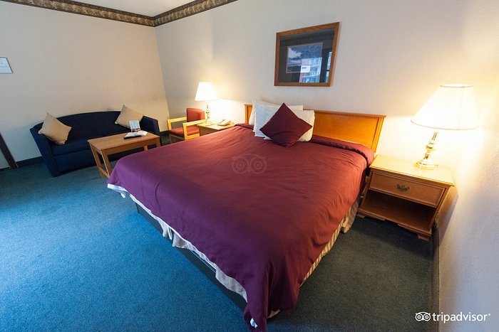 Mountain House Motor Inn Downtown — Guest room
