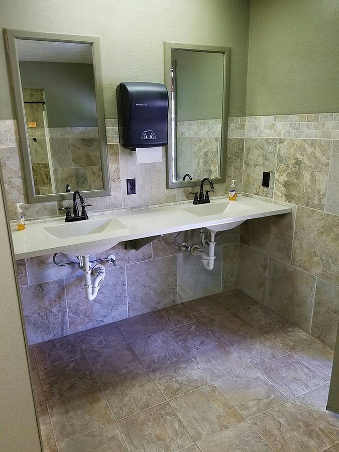 Mountain Stream RV Park — Bathroom