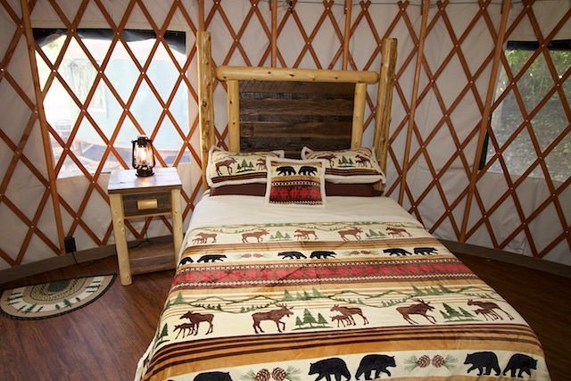 Mountain Stream RV Park — Guest room