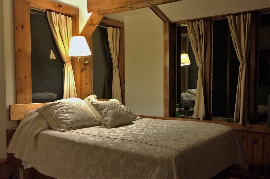 Mountain Valley Retreat B B — Guest room