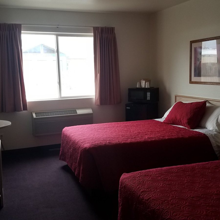 Mountain View Motor Inn Fort Garland Colorado — Guest room