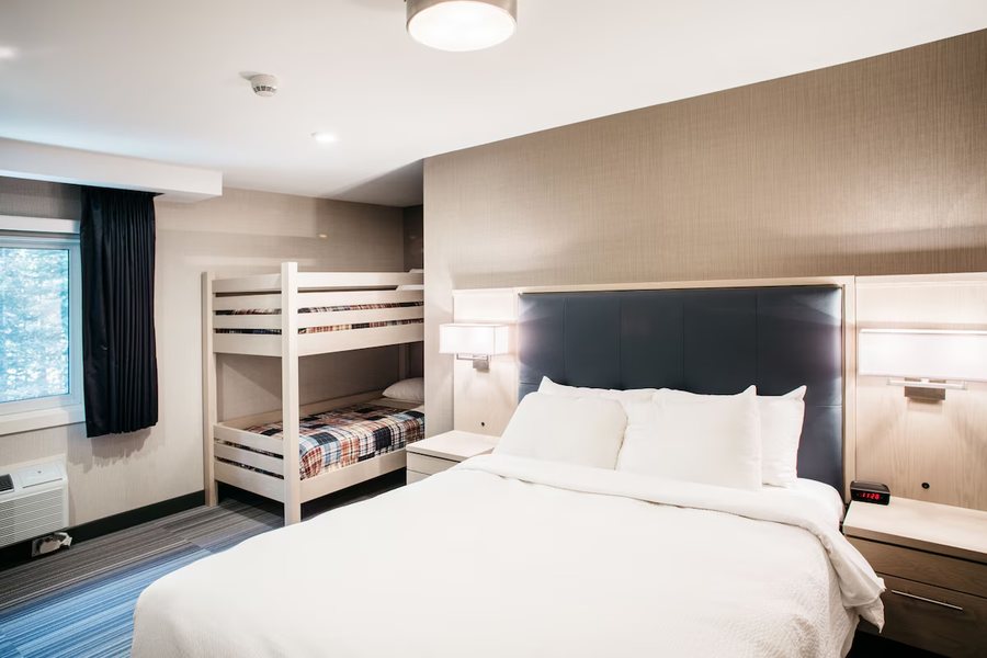 Mountaineer Campground — Guest room
