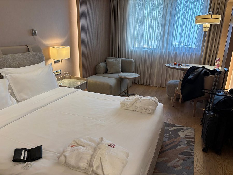Movenpick Hotel Istanbul Bosphorus Istanbul — Guest room