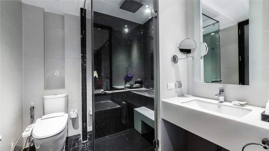 Movenpick Hotel Sukhumvit 15 Bangkok — Bathroom