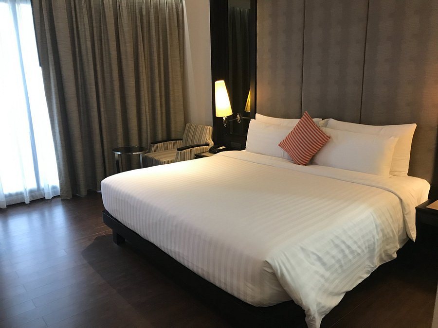 Movenpick Hotel Sukhumvit 15 Bangkok — Guest room