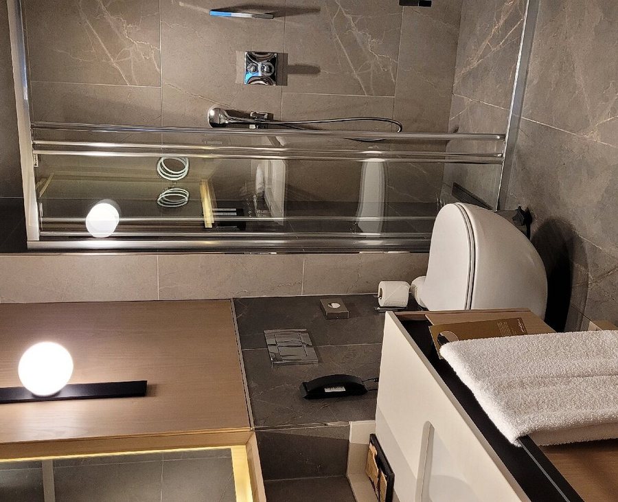 Movenpick Living Istanbul Camlivadi Istanbul — Bathroom