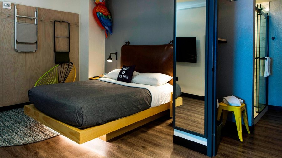 Moxy New Orleans Downtown French Quarter Area — Guest room
