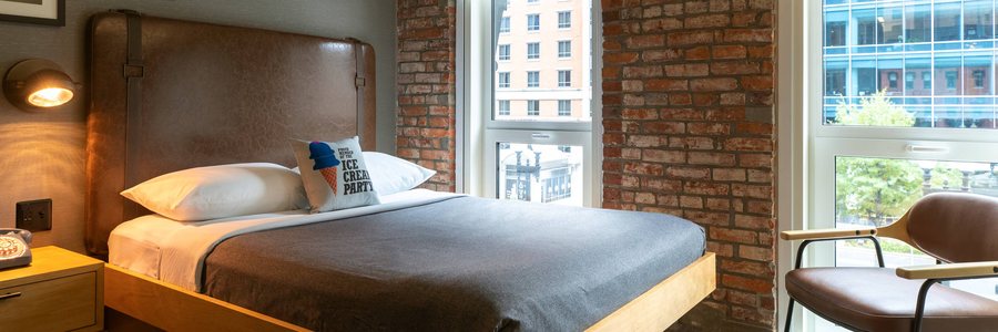 Moxy Washington DC Downtown — Guest room