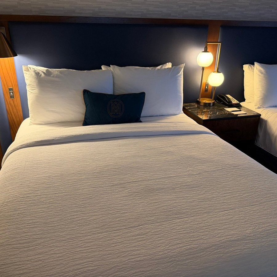 Mt Philo Inn — Guest room