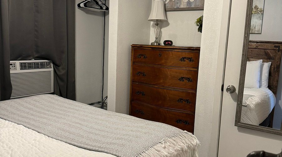 Mtn View RV Park — Guest room